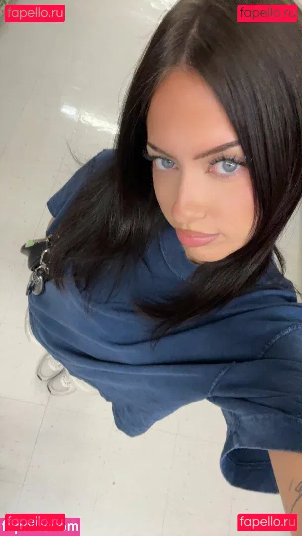 Lily Weber Onlyfans Photo Gallery 