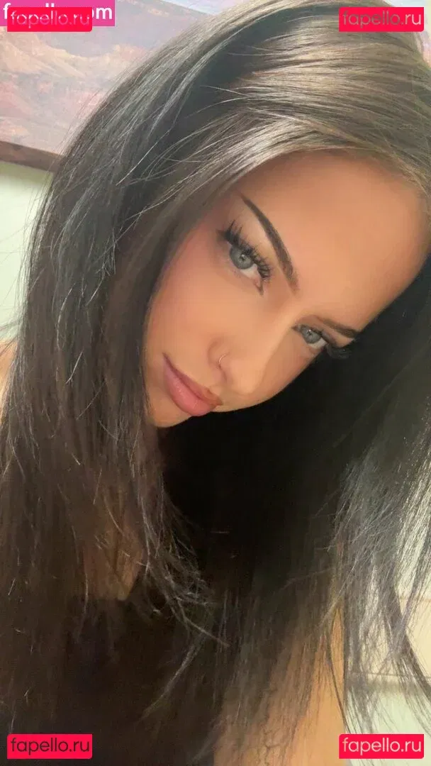 Lily Weber Onlyfans Photo Gallery 