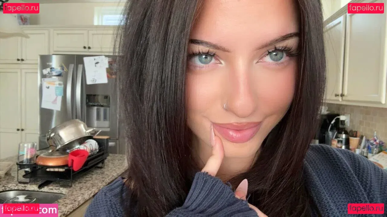 Lily Weber Onlyfans Photo Gallery 