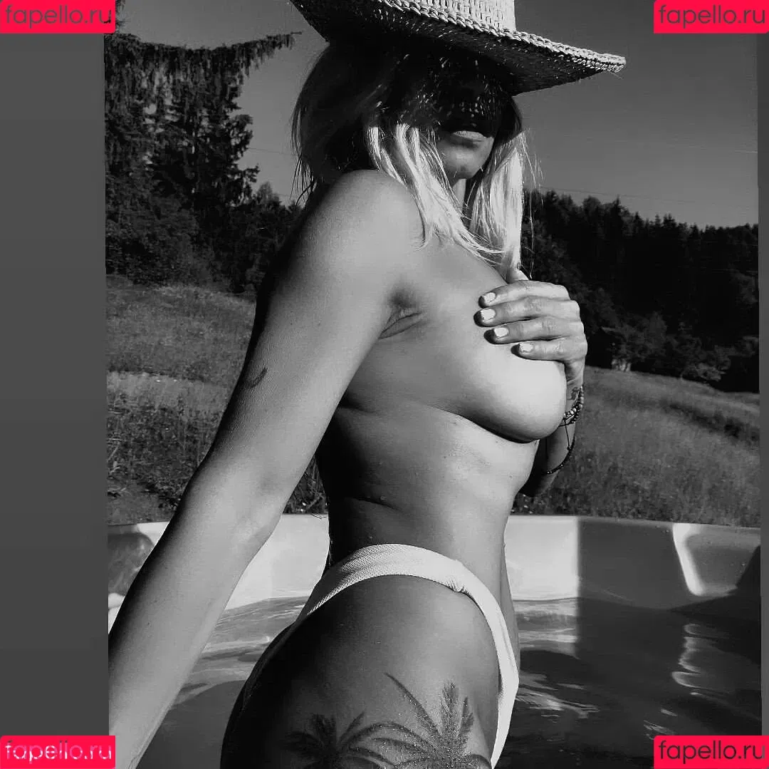 Alexandrina Ale Onlyfans Photo Gallery 
