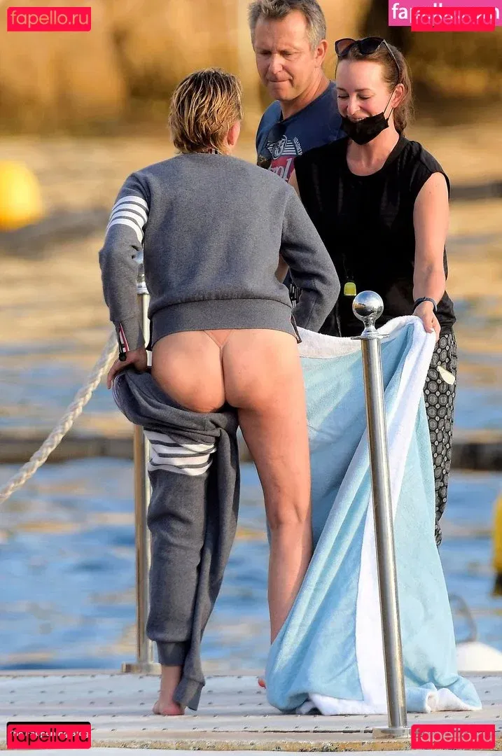 SarahKey Onlyfans Photo Gallery 