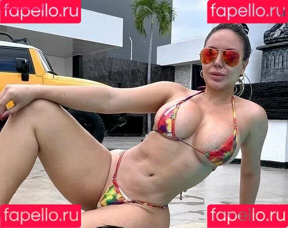 La Mosquera Onlyfans Photo Gallery 