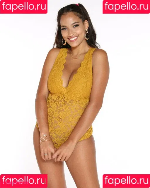 Jinna Cabrera Onlyfans Photo Gallery 