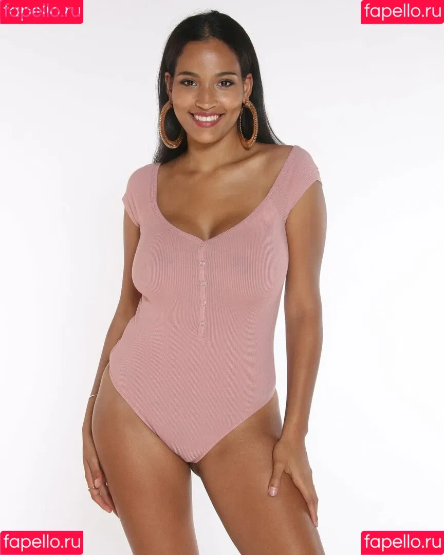 Jinna Cabrera Onlyfans Photo Gallery 