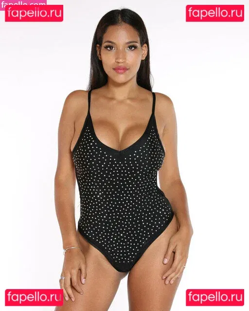 Jinna Cabrera Onlyfans Photo Gallery 