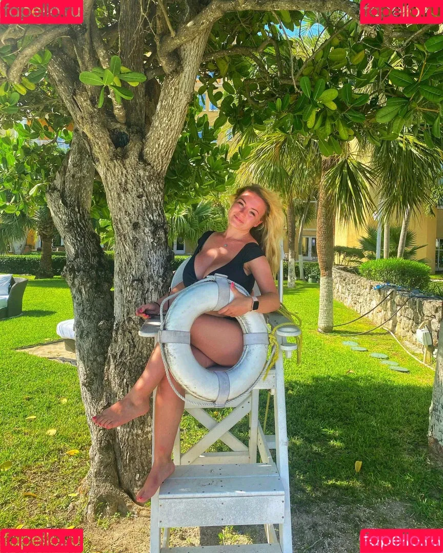 Lottie Onlyfans Photo Gallery 