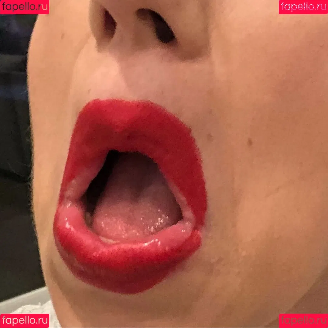 Colleen Ballinger Onlyfans Photo Gallery 