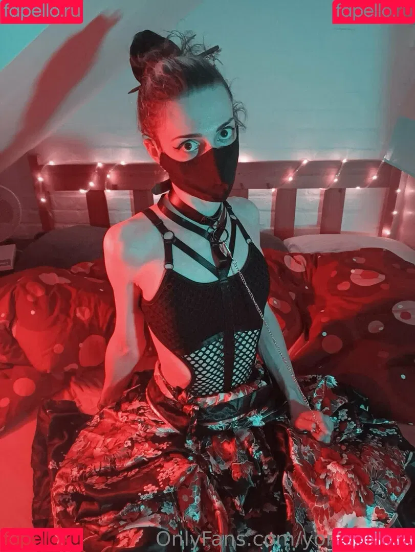 yona.mlem Onlyfans Photo Gallery 
