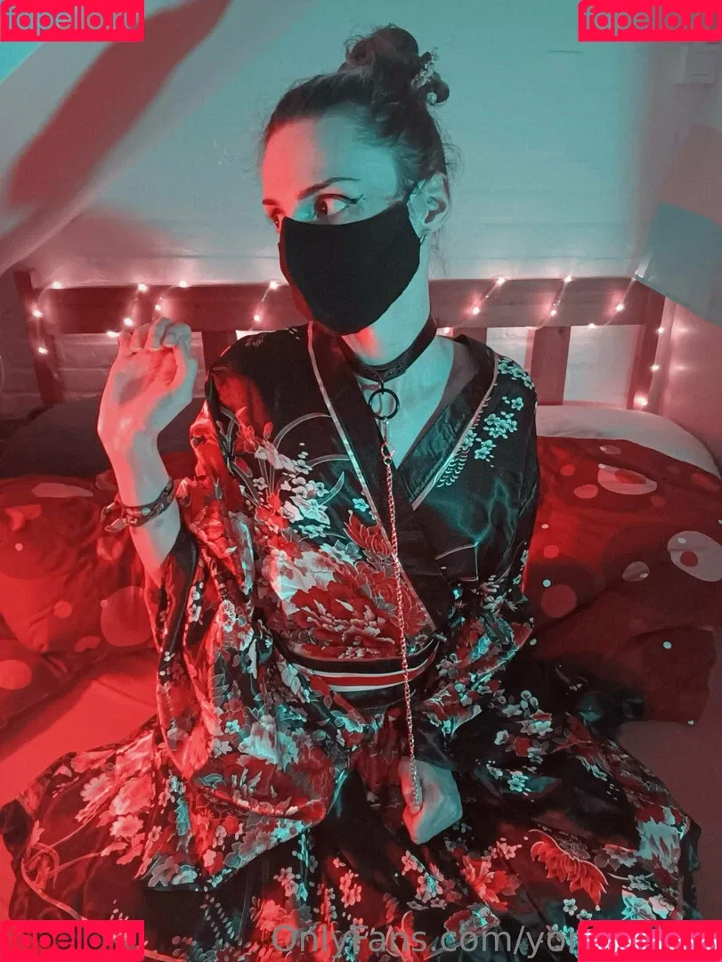 yona.mlem Onlyfans Photo Gallery 