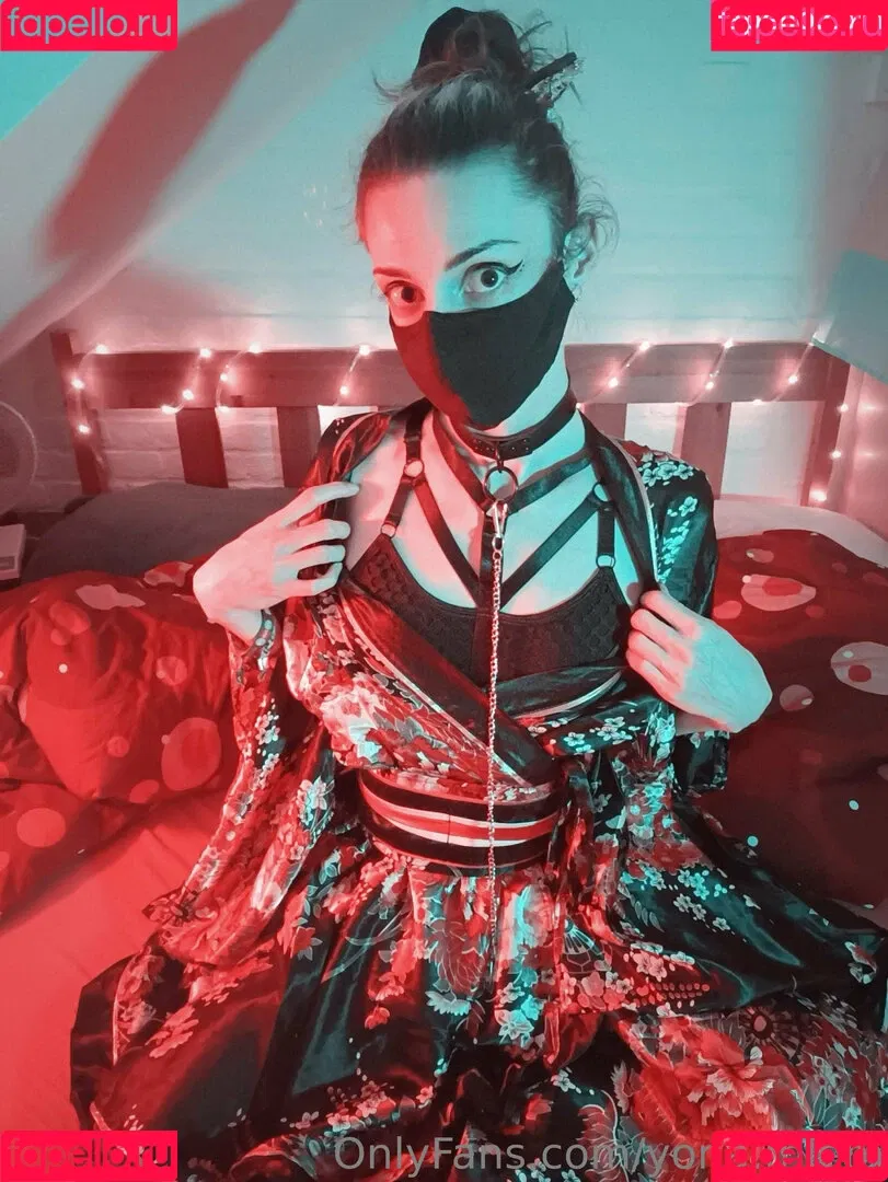 yona.mlem Onlyfans Photo Gallery 