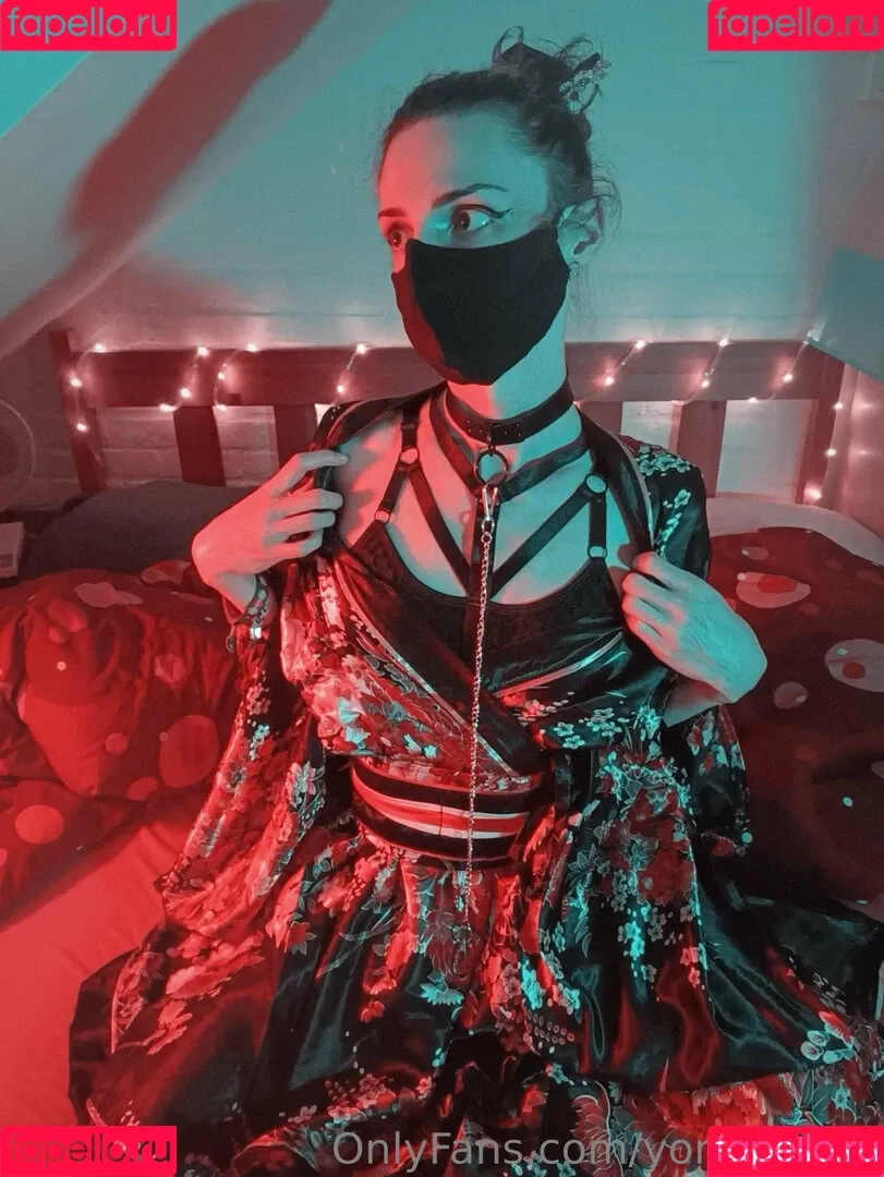 yona.mlem Onlyfans Photo Gallery 