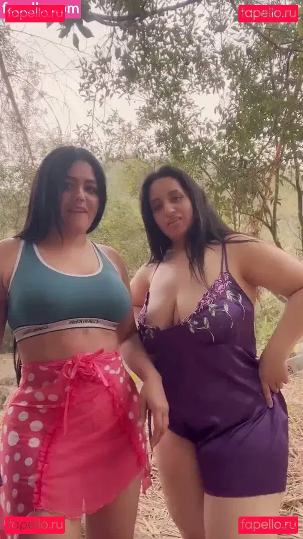 yona.mlem Onlyfans Photo Gallery 