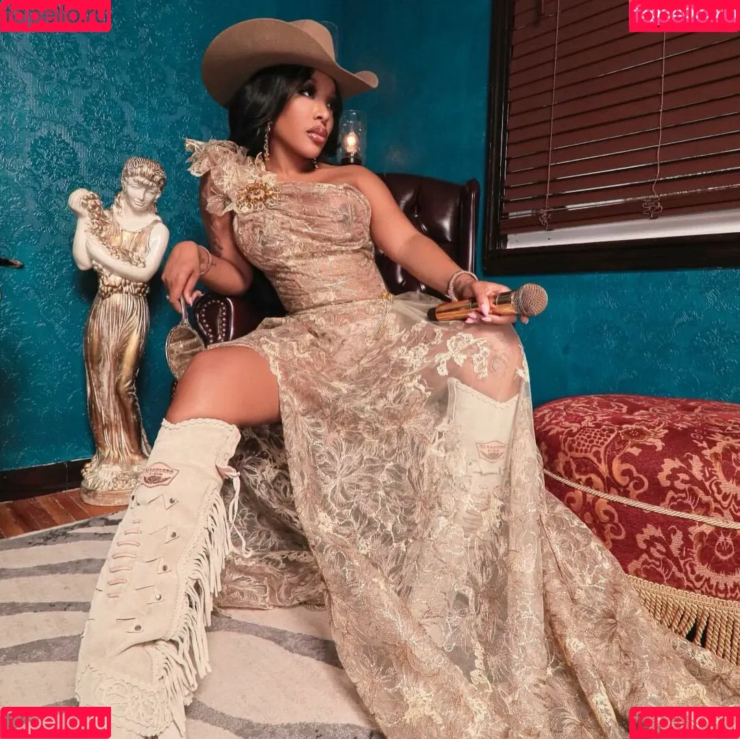 K Michelle Onlyfans Photo Gallery 
