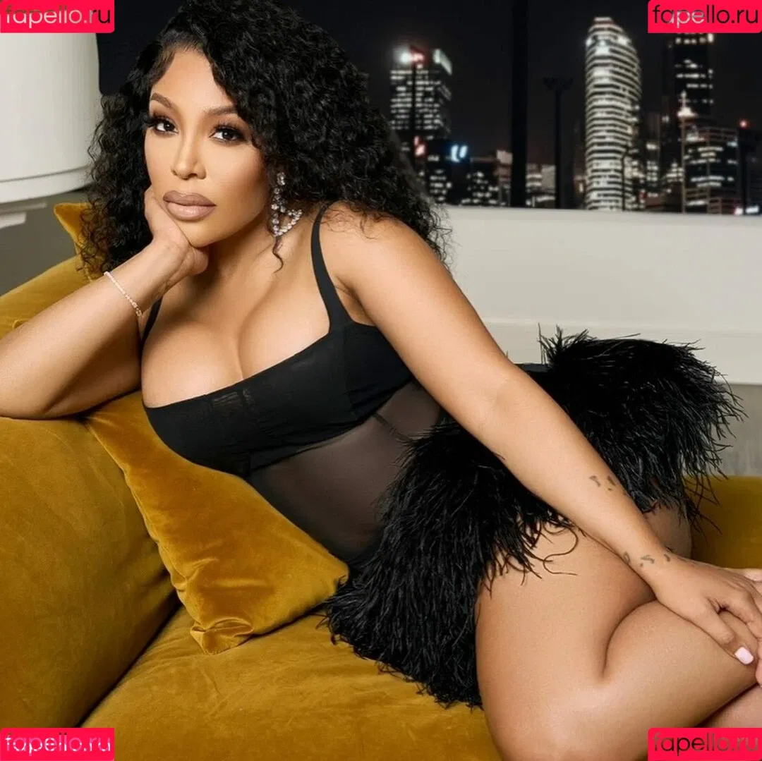 K Michelle Onlyfans Photo Gallery 