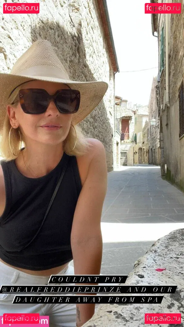 K Michelle Onlyfans Photo Gallery 