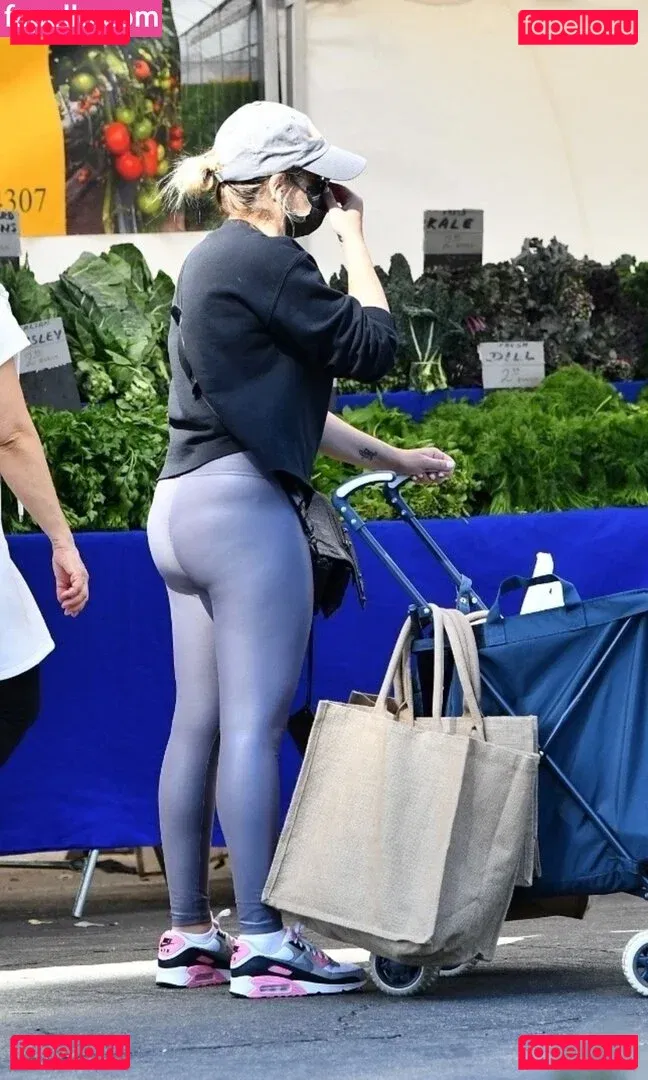 K Michelle Onlyfans Photo Gallery 