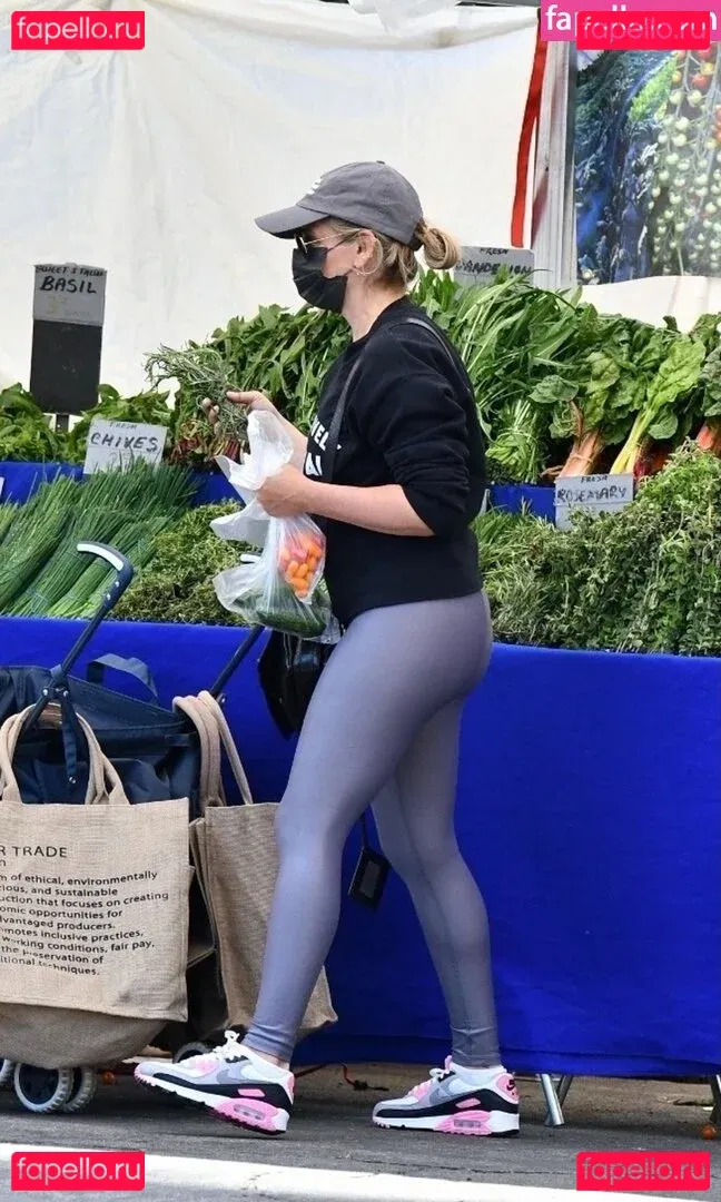 K Michelle Onlyfans Photo Gallery 