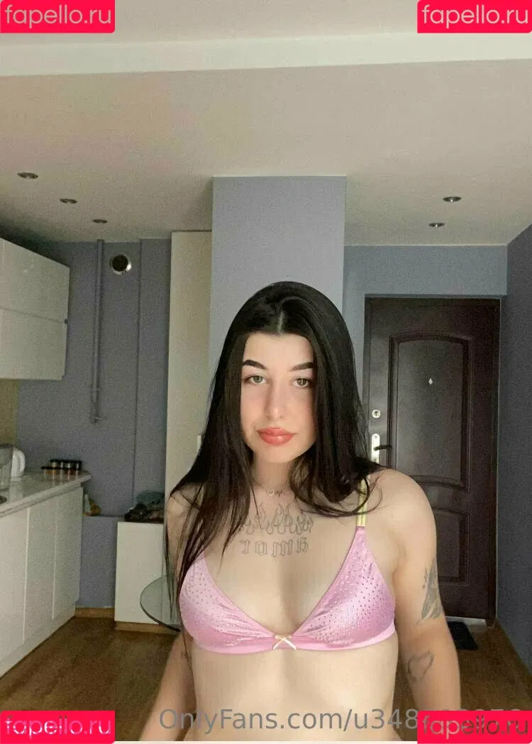 krisshy Onlyfans Photo Gallery 