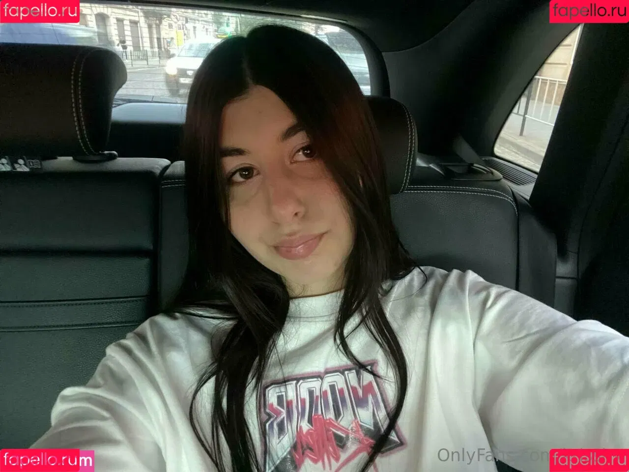 krisshy Onlyfans Photo Gallery 