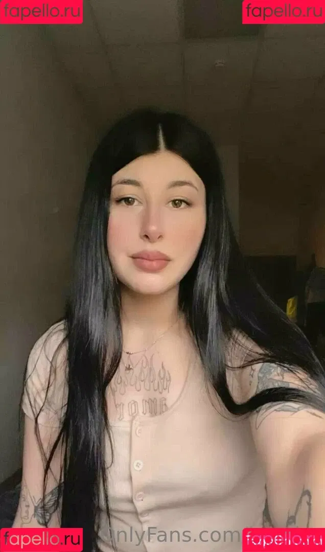krisshy Onlyfans Photo Gallery 