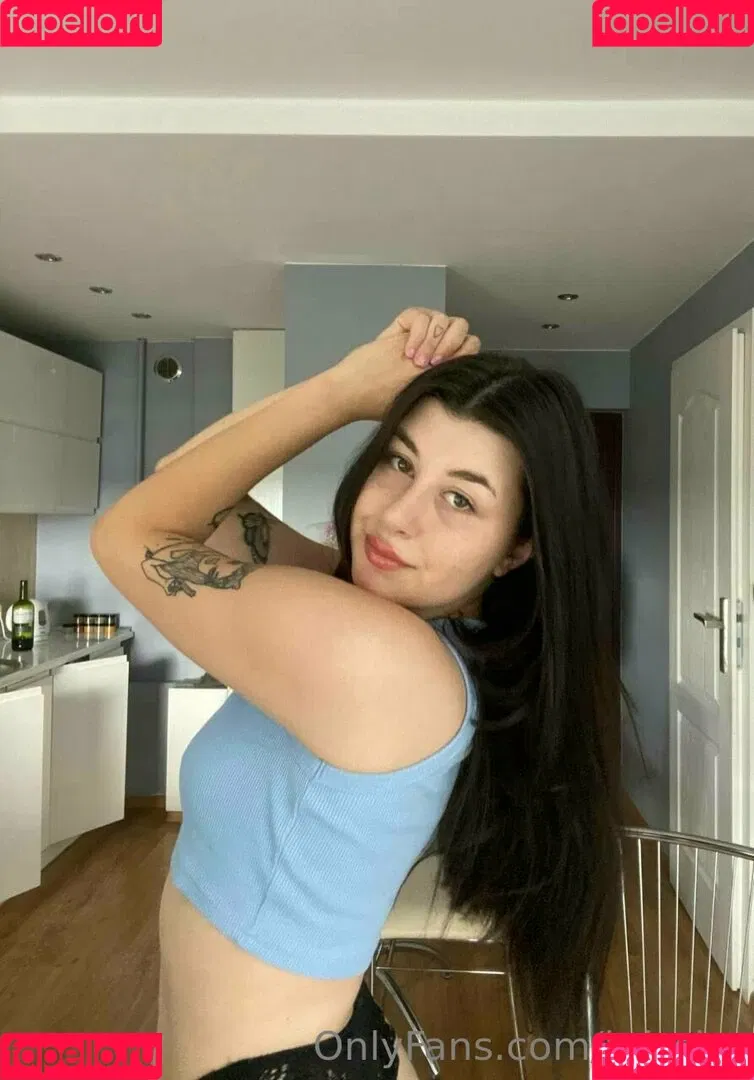 krisshy Onlyfans Photo Gallery 