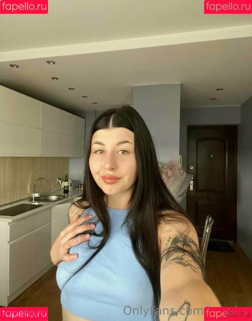 krisshy Onlyfans Photo Gallery 
