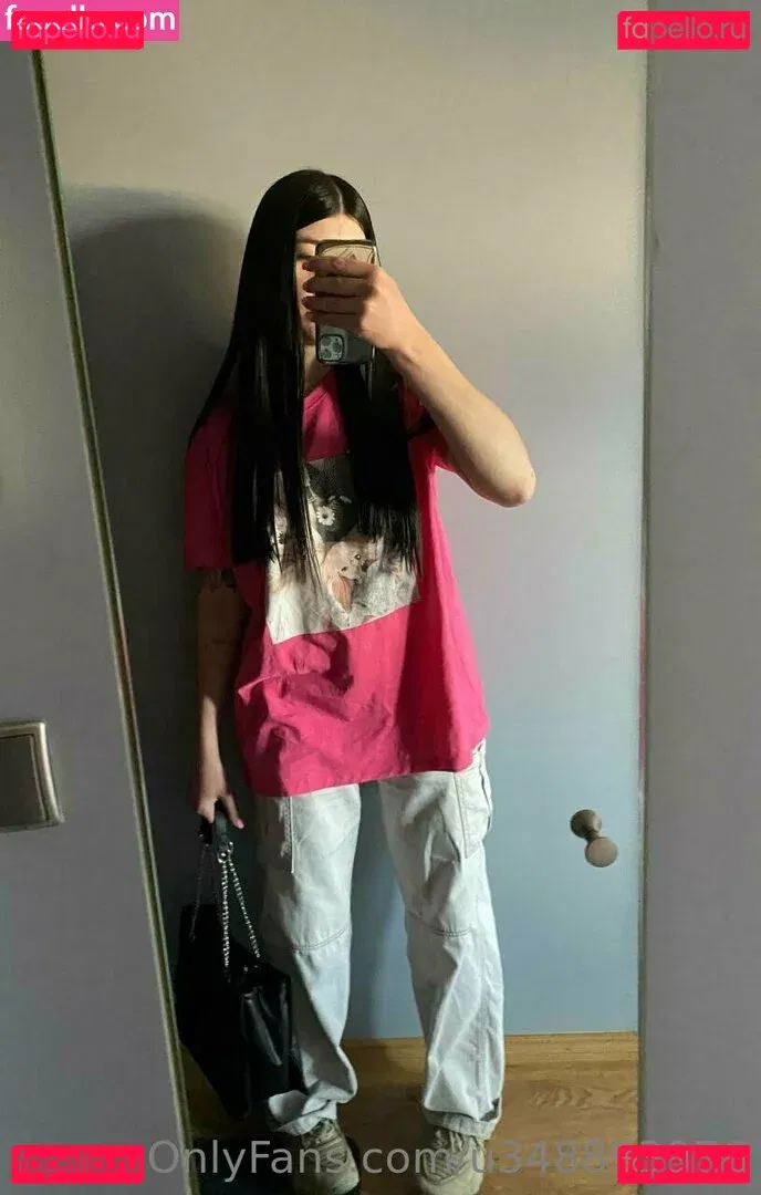 krisshy Onlyfans Photo Gallery 