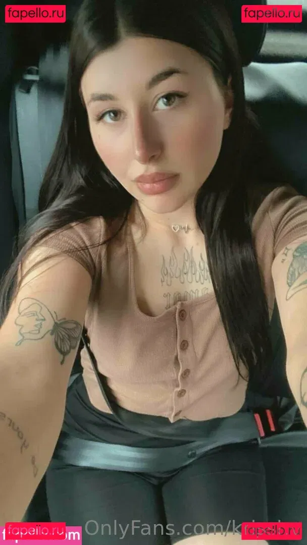 krisshy Onlyfans Photo Gallery 