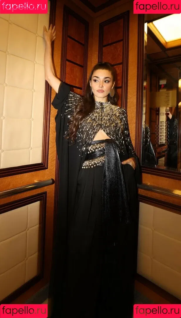 Hande Ercel Onlyfans Photo Gallery 