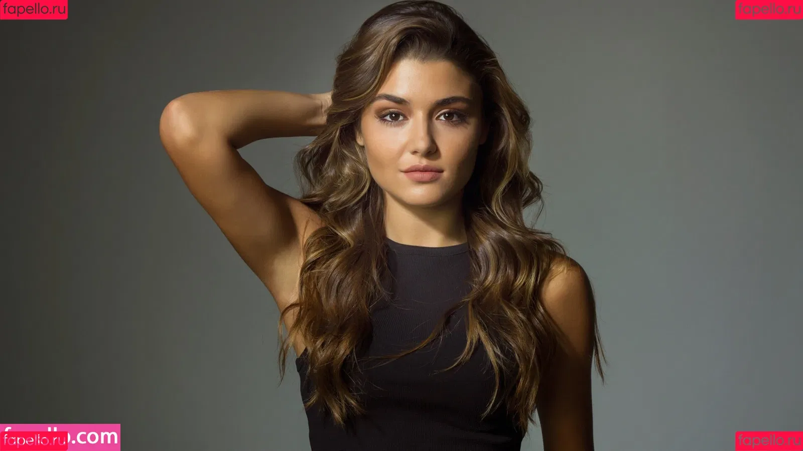 Hande Ercel Onlyfans Photo Gallery 