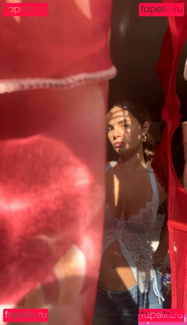 Emily Bonani Onlyfans Photo Gallery 