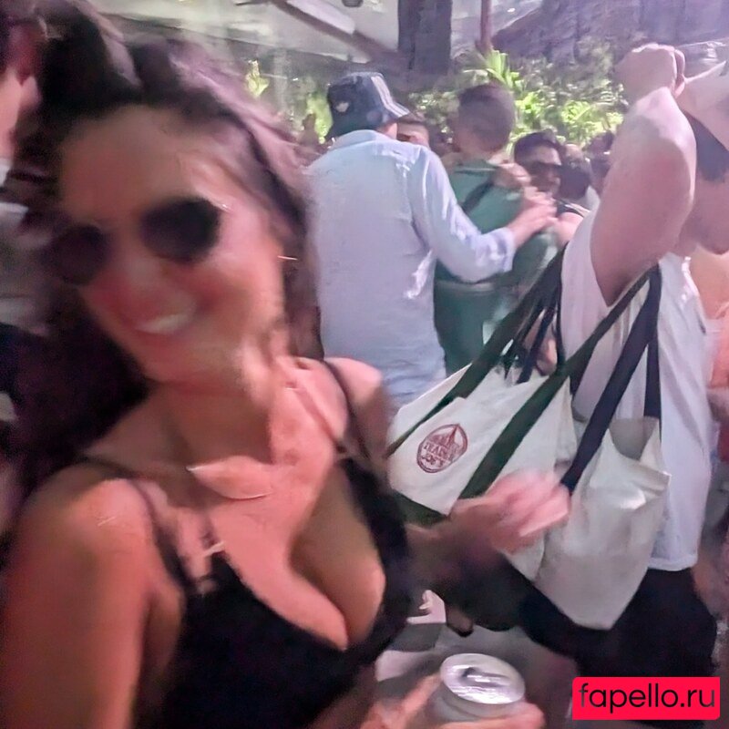 Emily Bonani Nude Onlyfans Photo 8