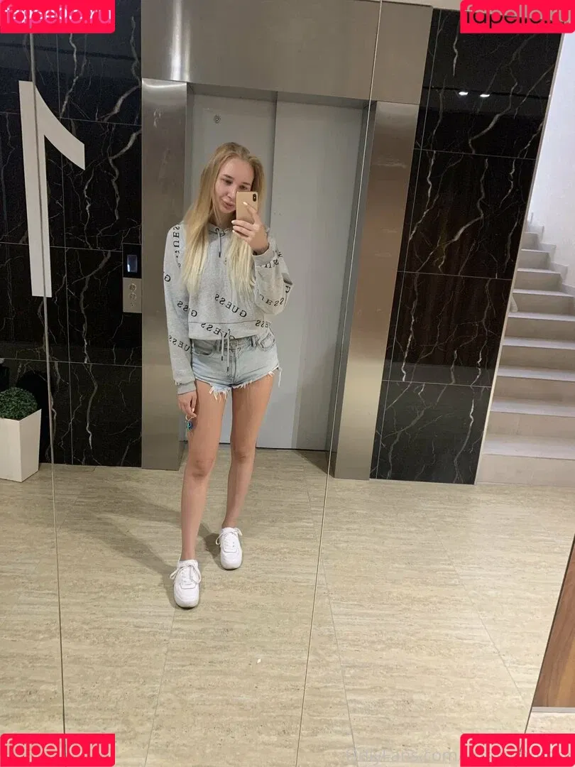 kristinevans Onlyfans Photo Gallery 