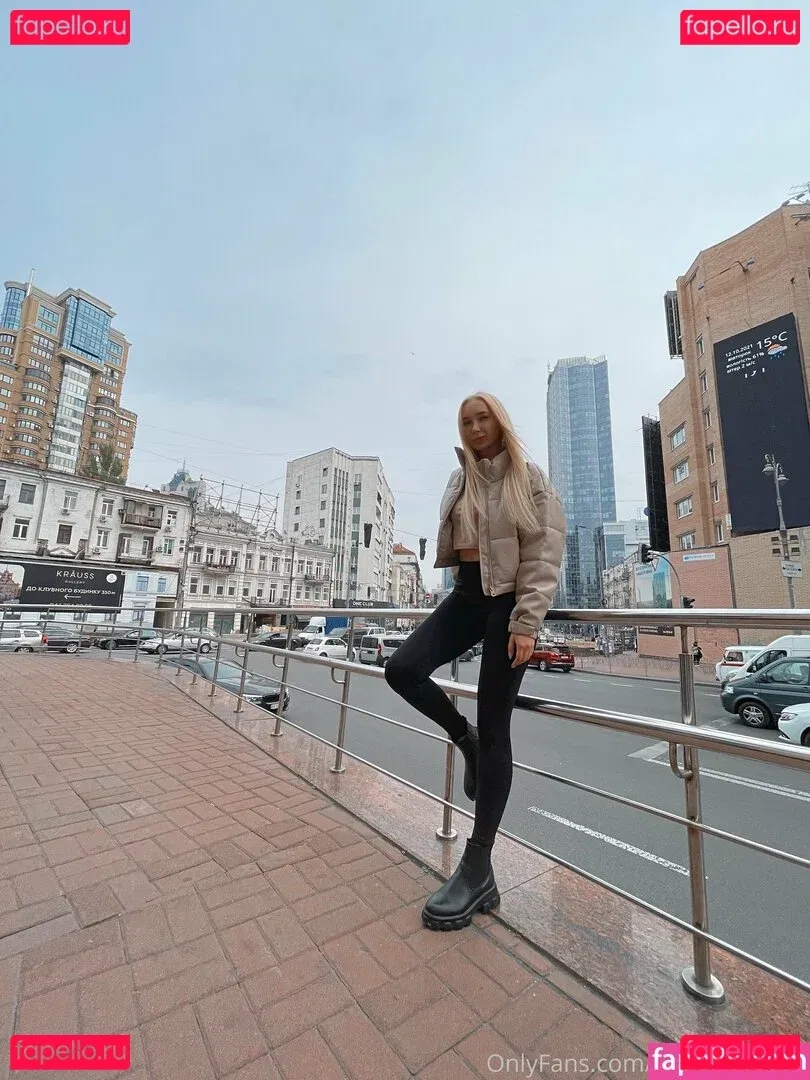 kristinevans Onlyfans Photo Gallery 