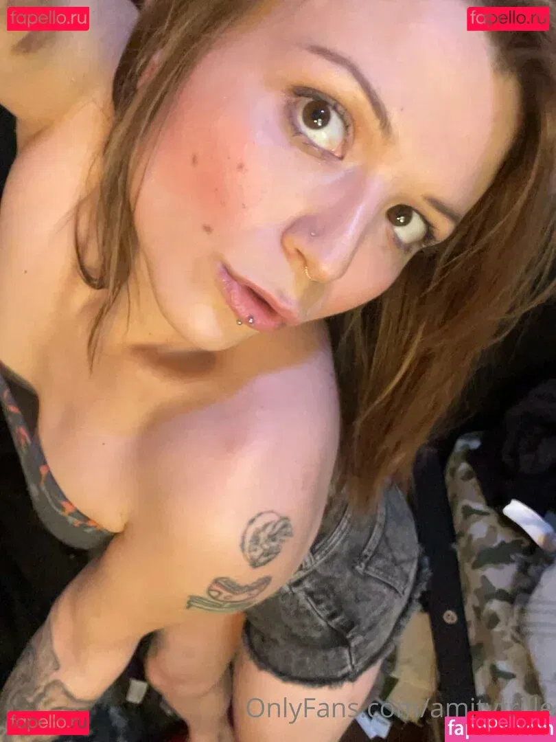 amythrill Onlyfans Photo Gallery 