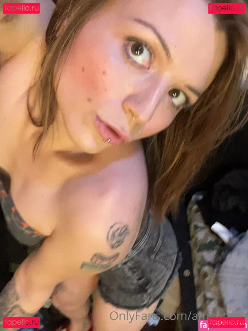 amythrill Onlyfans Photo Gallery 