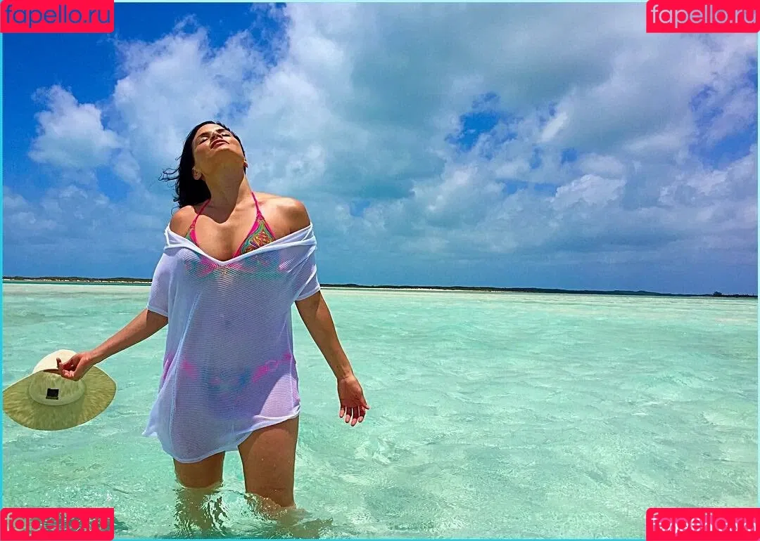 Katrina Law Onlyfans Photo Gallery 