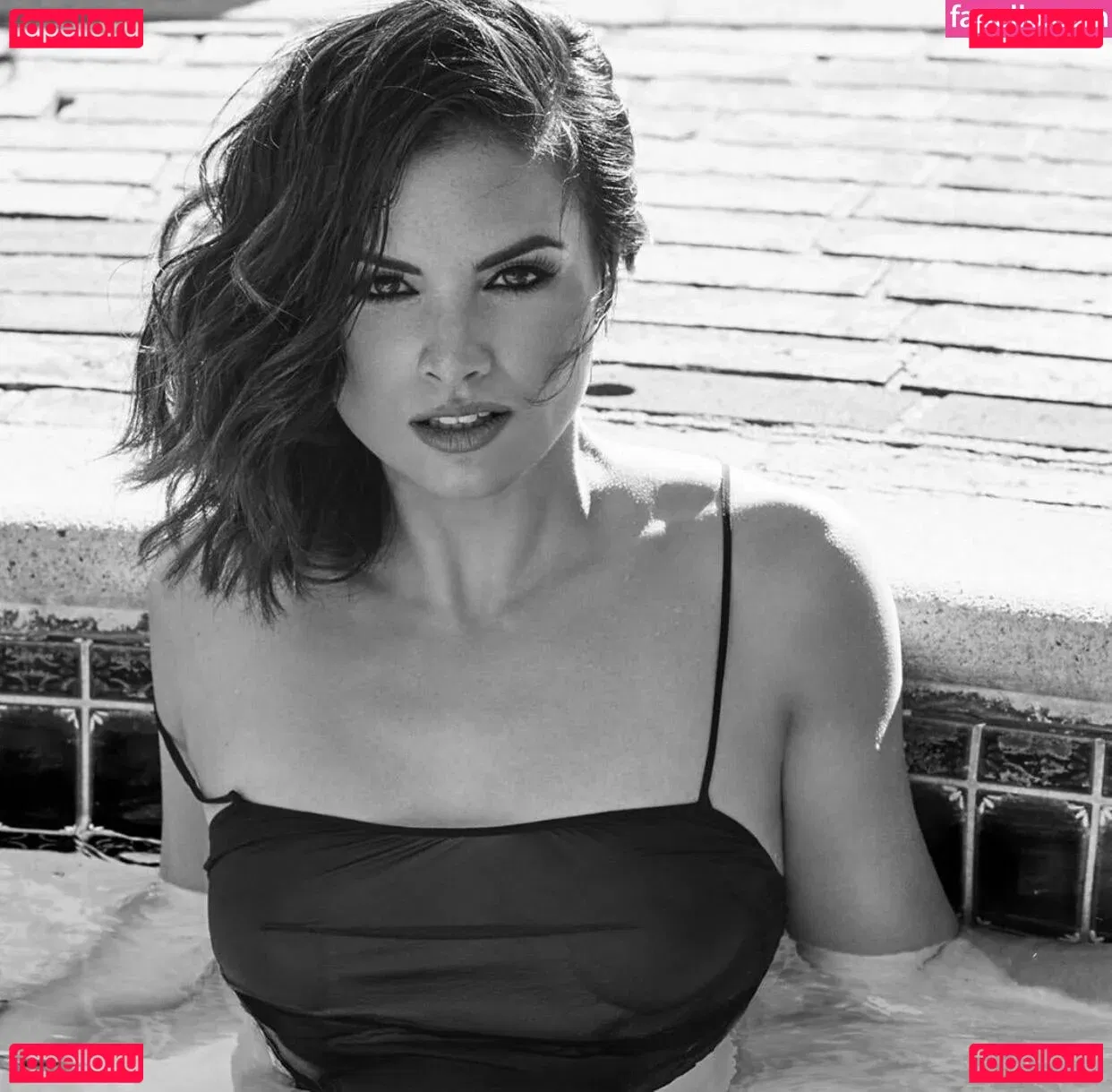 Katrina Law Onlyfans Photo Gallery 