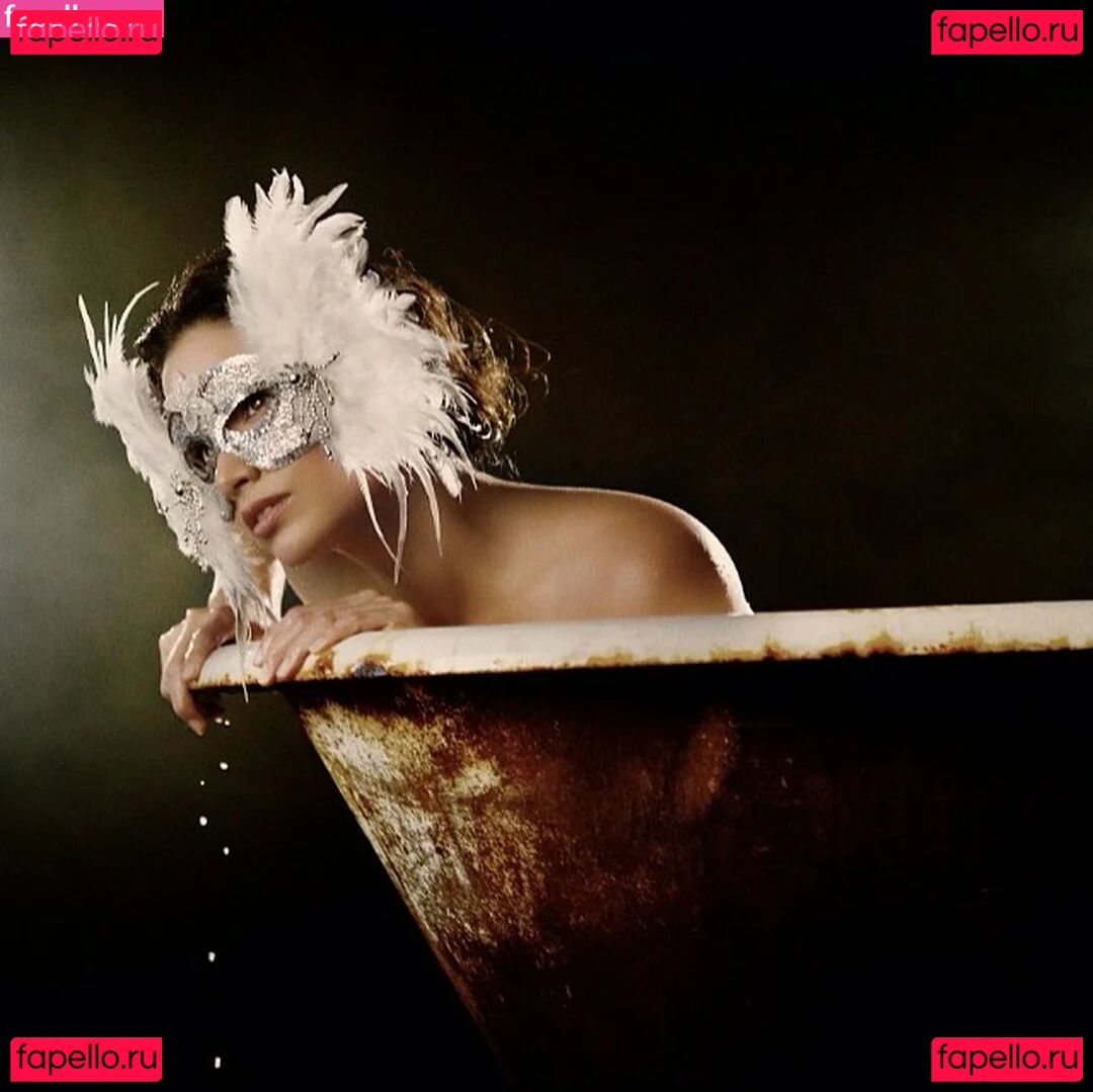 Katrina Law Onlyfans Photo Gallery 