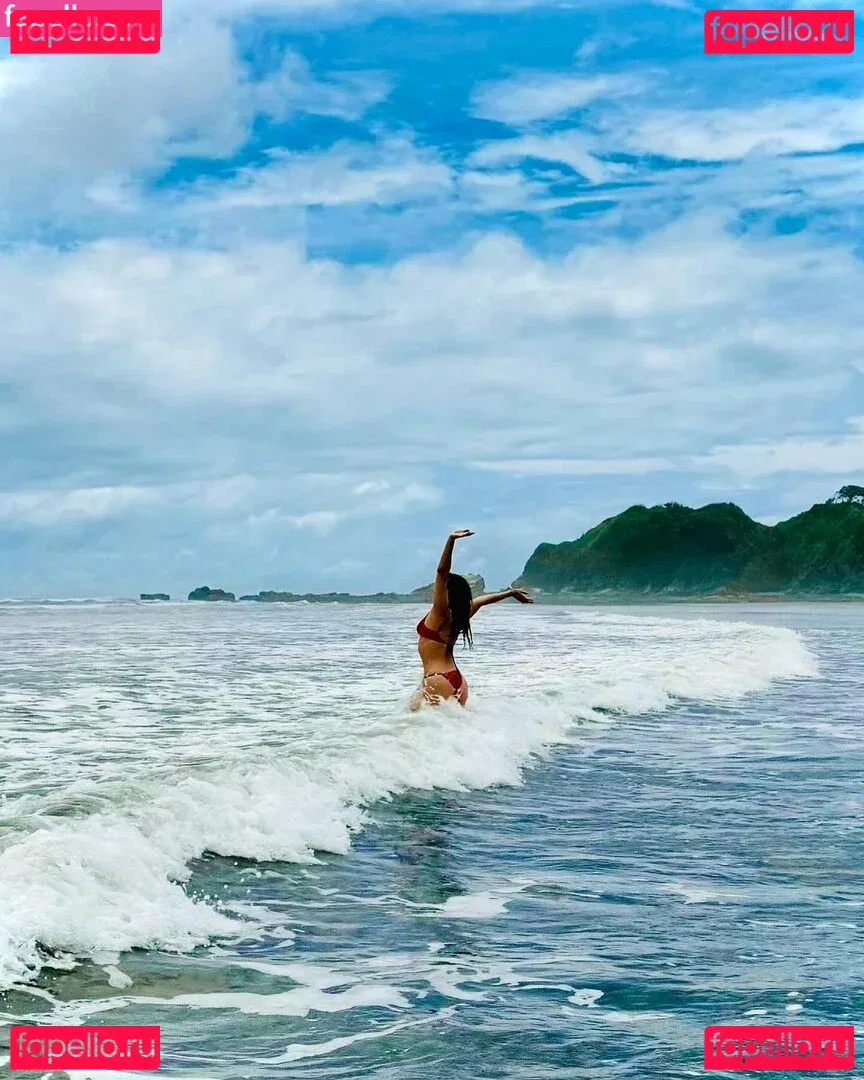 Katrina Law Onlyfans Photo Gallery 