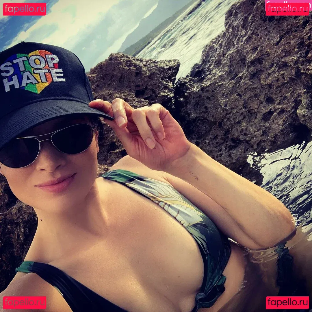 Katrina Law Onlyfans Photo Gallery 