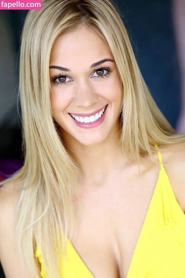 Lauren Compton Onlyfans Photo Gallery 