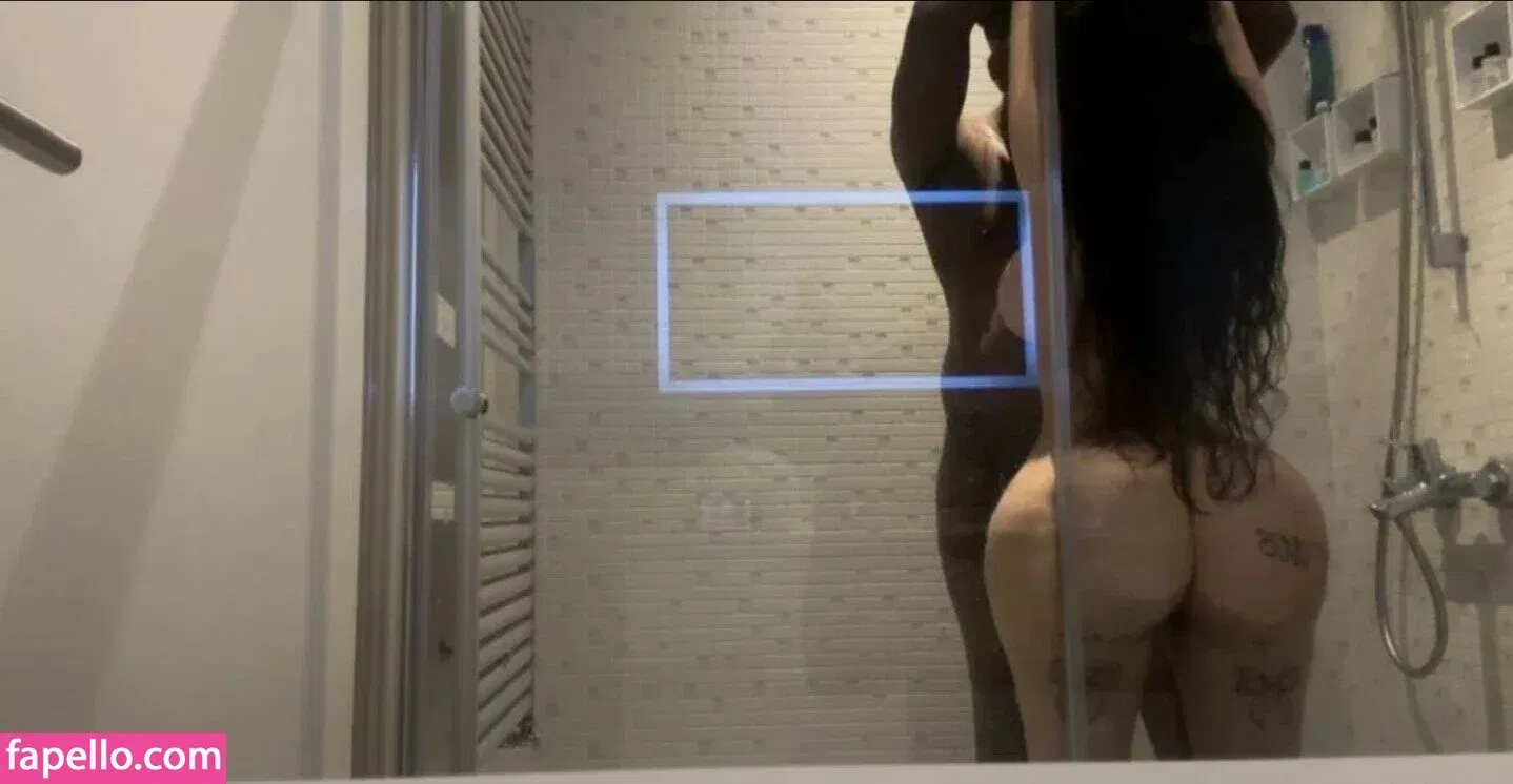 yeahmur Onlyfans Photo Gallery 