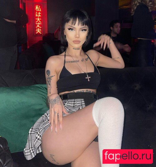 yeahmur Onlyfans Photo Gallery 