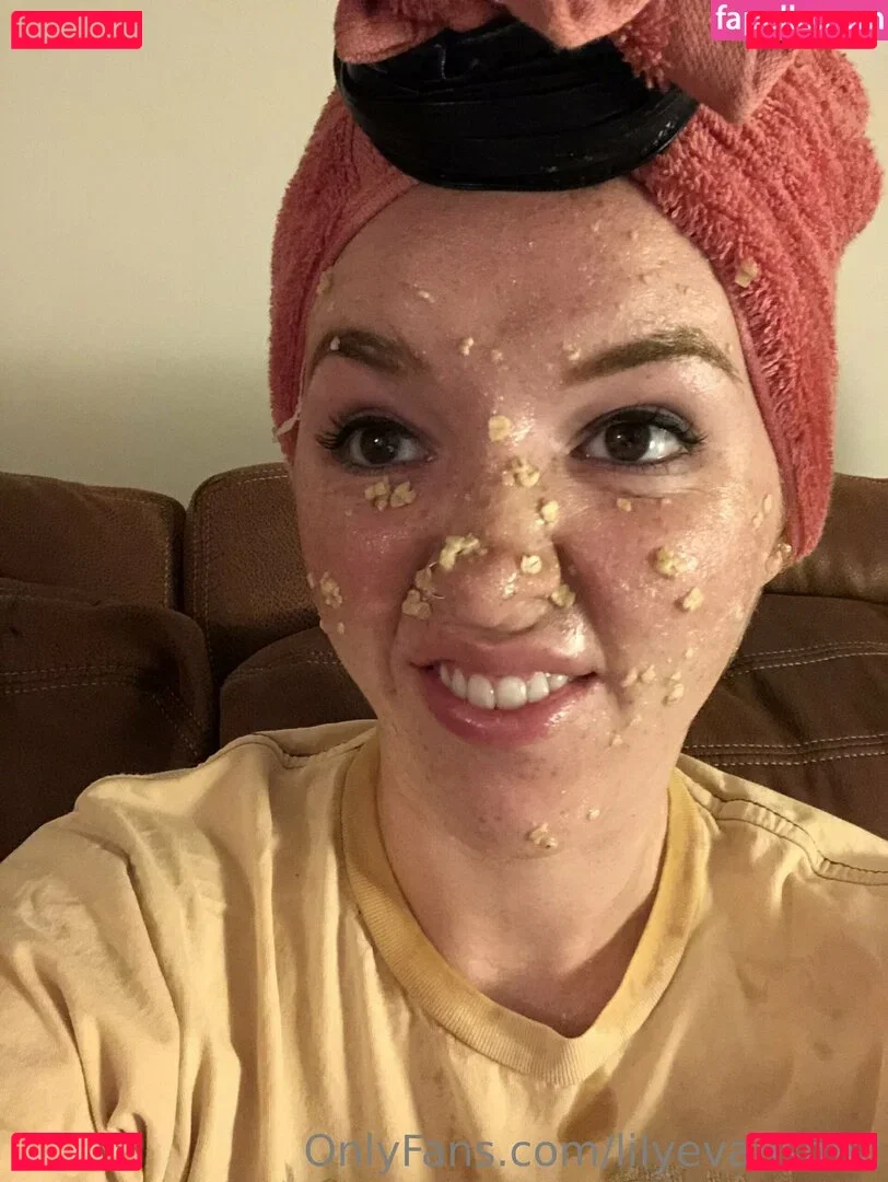 LilyEvans Onlyfans Photo Gallery 