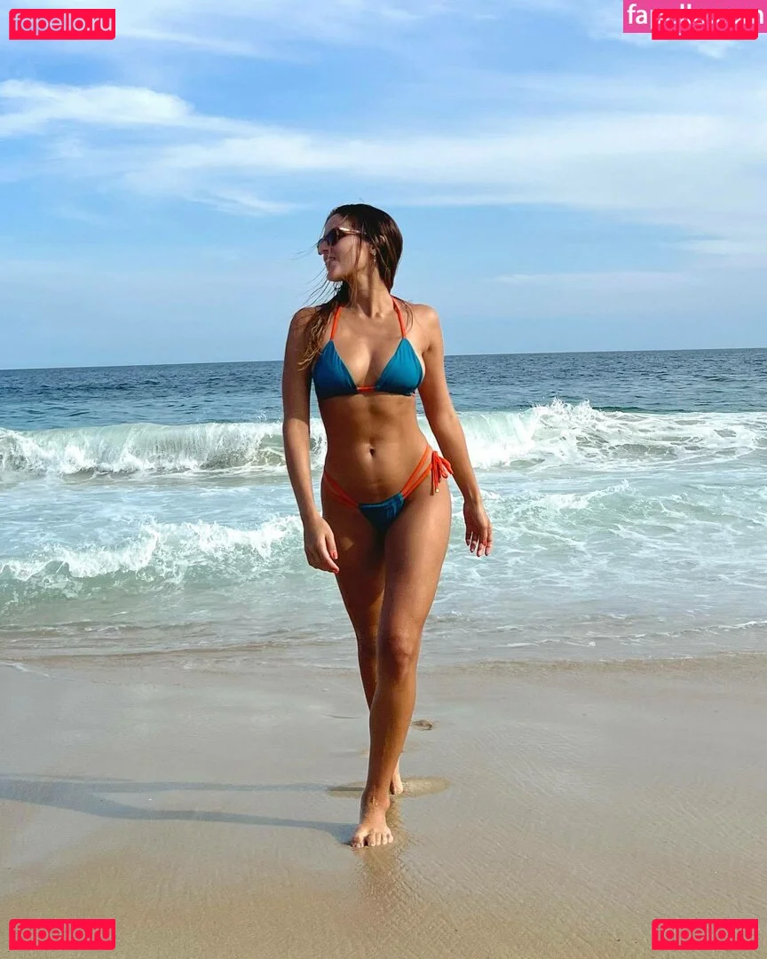 Isabella Santoni Onlyfans Photo Gallery 