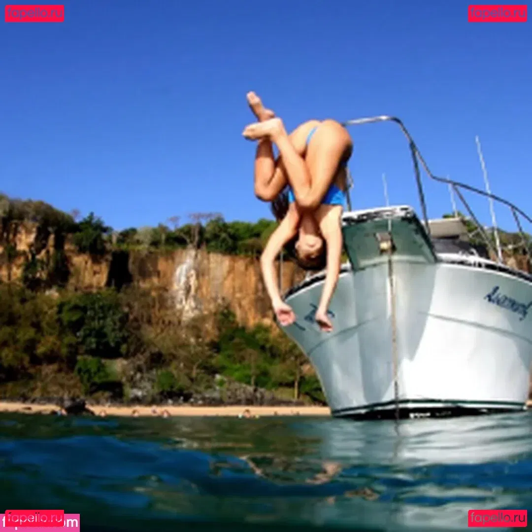 Isabella Santoni Onlyfans Photo Gallery 