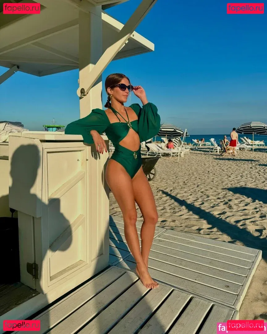 Isabella Santoni Onlyfans Photo Gallery 