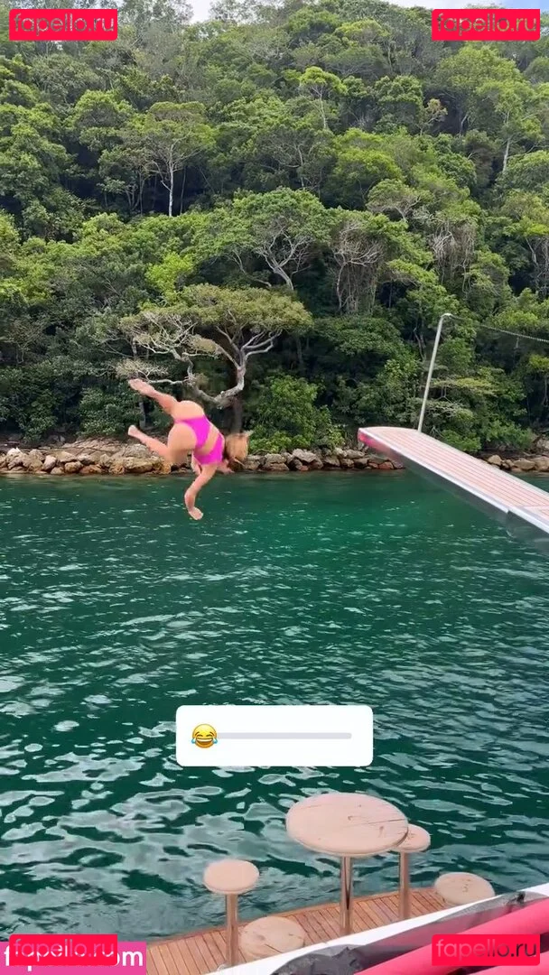 Isabella Santoni Onlyfans Photo Gallery 