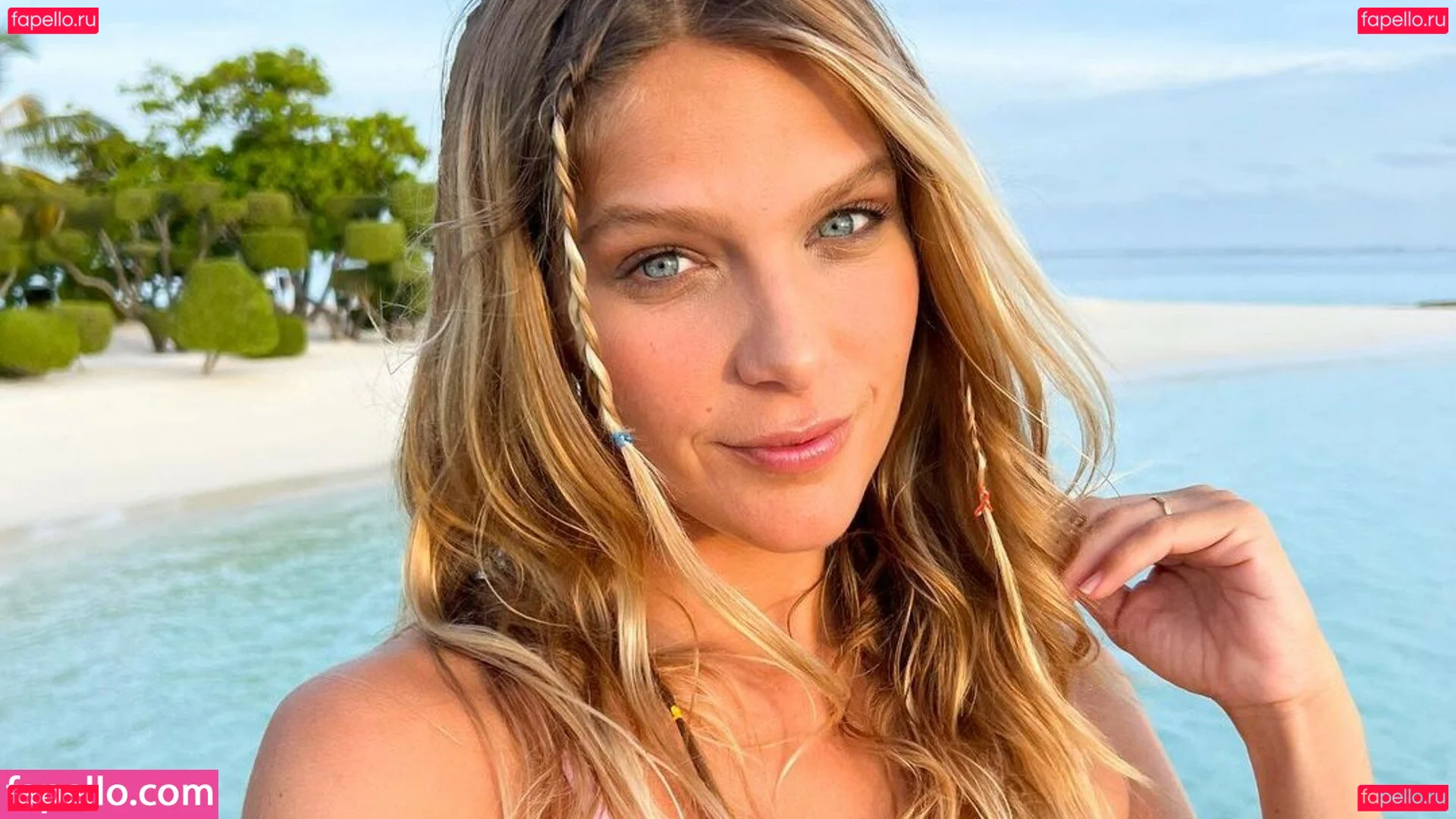 Isabella Santoni Onlyfans Photo Gallery 